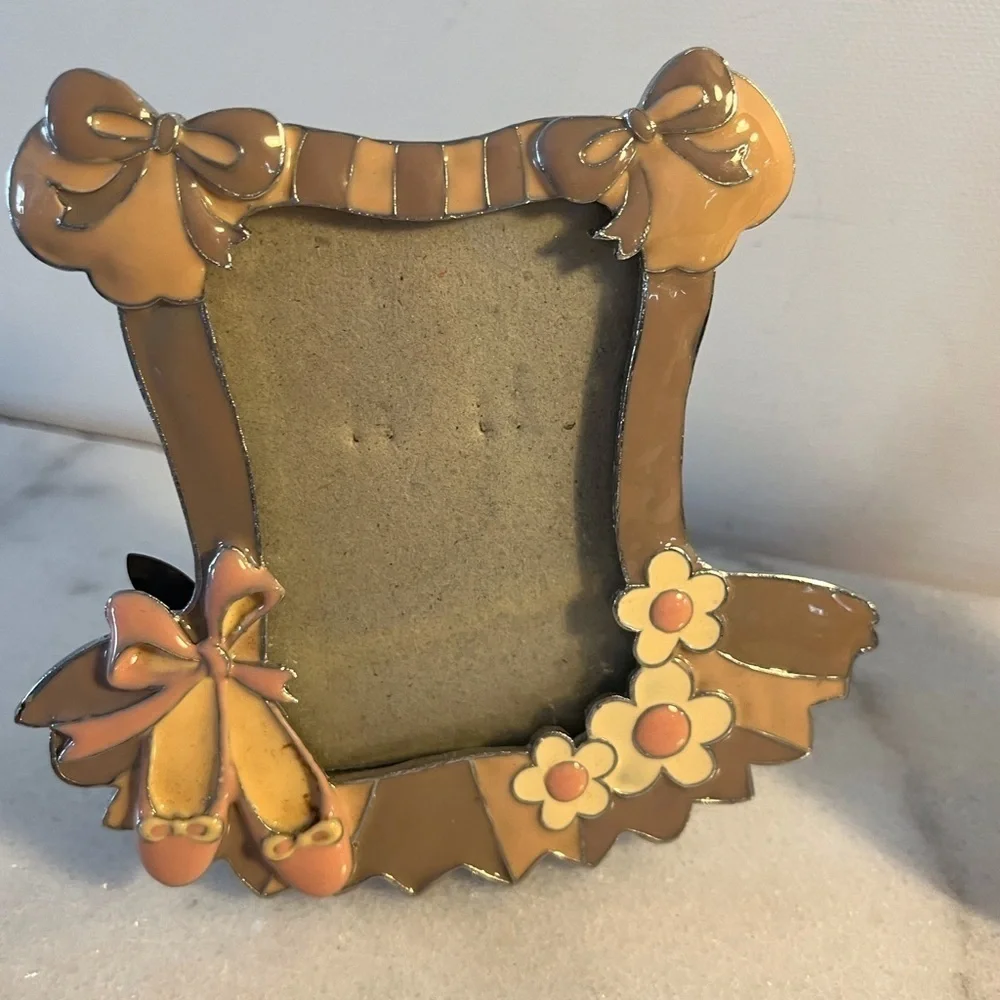 N/A 5”x2 5”